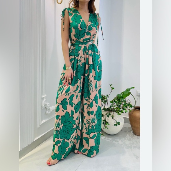 Vici Pants - Vici Collection Marysol Wide Leg Jumpsuit Sz Small